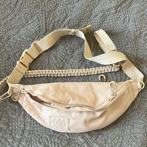 Beis sling fanny pack
